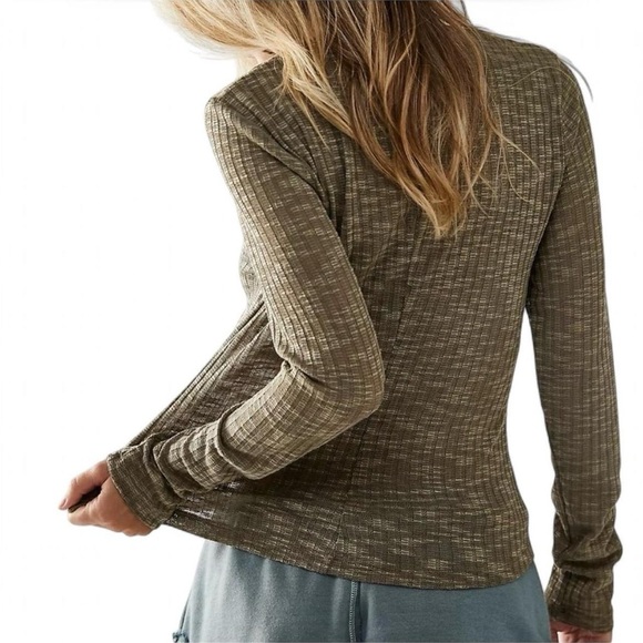 NWT Intimately Free People Aura Long Sleeve Top - Army Green, Size L - Picture 2 of 8